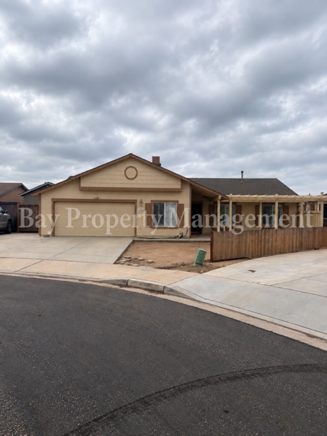 Building Photo - 1001 Highpoint Ct