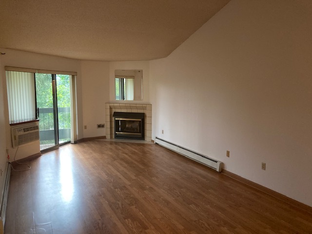 Building Photo - 7621 Edinborough Way
