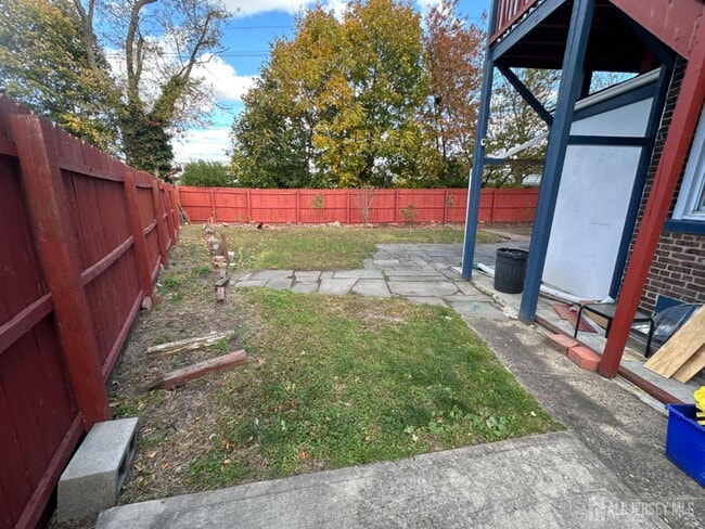 Foto del edificio - 151 N Broadway