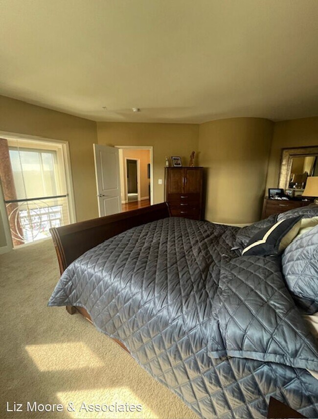 Building Photo - 3 br, 3 bath House - 210 Rocketts Way #609