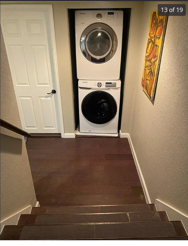 Photo - 609 Tennyson St House