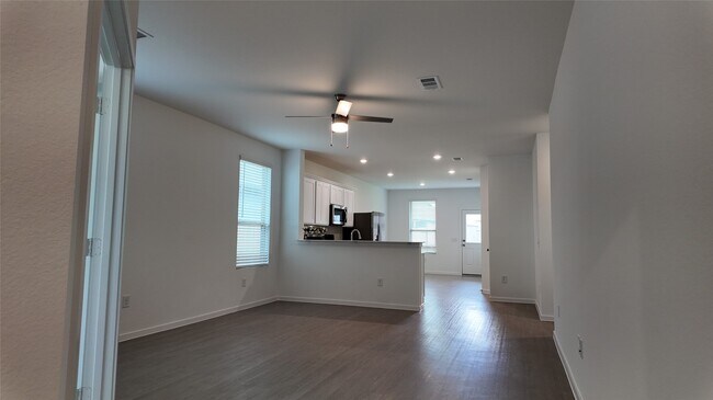 Foto del edificio - 15023 Rustic Moon Rd
