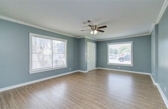 Building Photo - 1108 Kern St