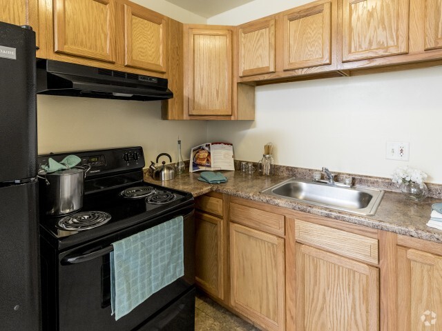 Building Photo - Newport Terrace Apartments