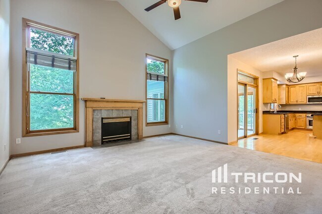 Foto del edificio - 3470 Olive Ln N
