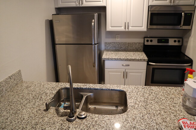 Building Photo - 3146 Bristle Branch Dr
