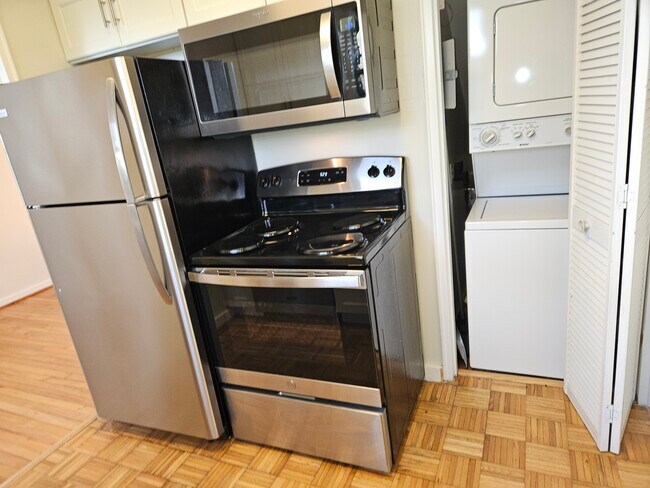 Washer/dryer included in unit. - 615 Biltmore Ave