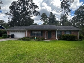 Building Photo - 1917 Rhonda Dr