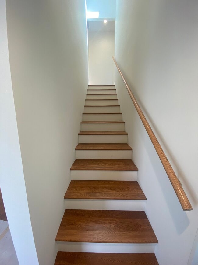 Stairs - 11923 Wagner St