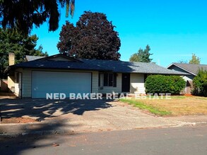 Building Photo - 471 47th Ave SE