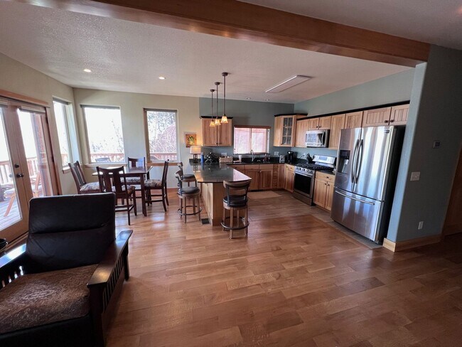 Foto del edificio - Spacious 3BR 3BA Townhome in Durango