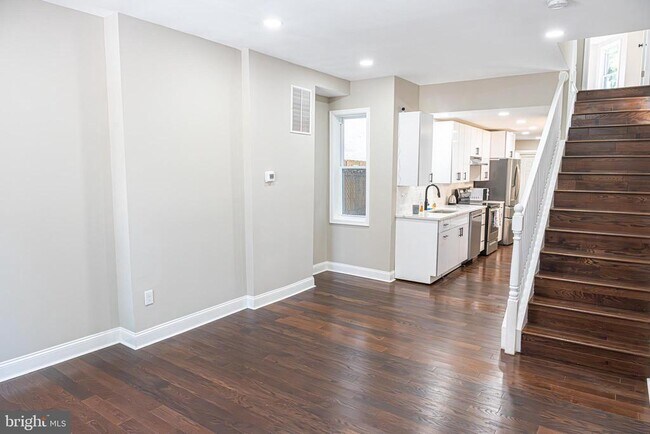 Building Photo - 2544 Turner St