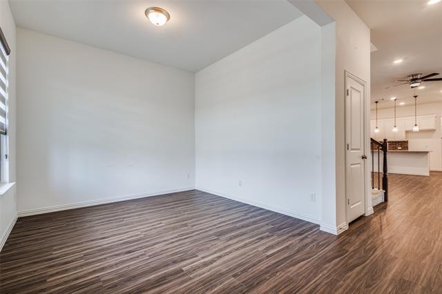 Foto del edificio - 2317 Elm Pl