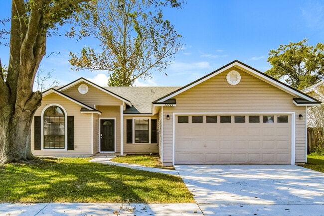 13343 Currituck Dr N