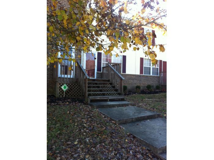 Primary Photo - 939 Kingsbury Dr