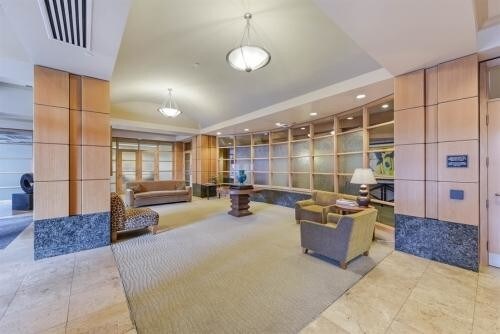 Building Photo - 0 bedroom in Seattle WA 98121