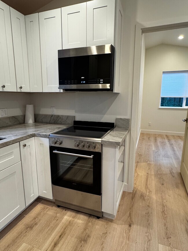 Foto del edificio - 1725 Spur Ridge Ln