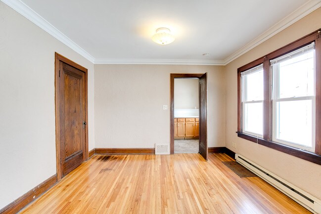 Foto del edificio - 3012 38th Ave S