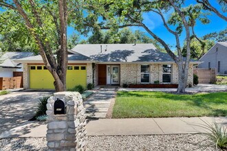 Building Photo - 2815 Inridge Dr
