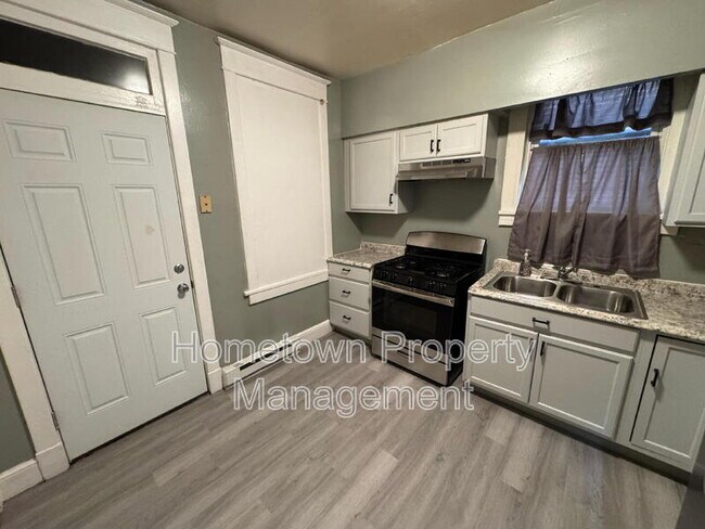 Building Photo - 1818 Walnut St