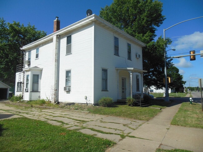 Building Photo - 1815 Agency St