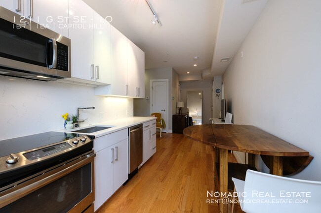 Foto del edificio - 1211 G St SE