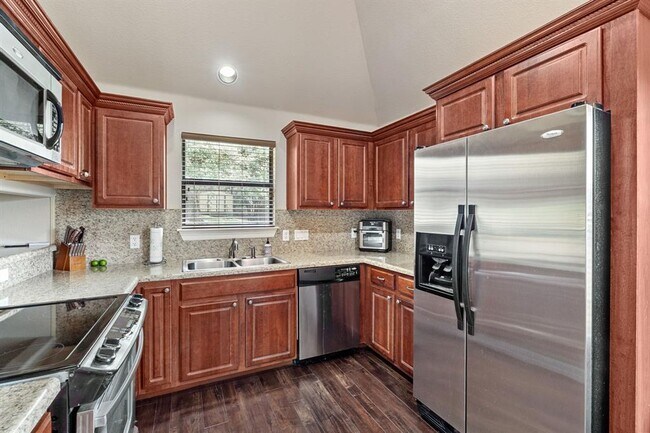 Building Photo - 15508 Checotah Dr