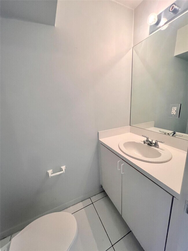 Foto del edificio - 4145 NE 21st Terrace