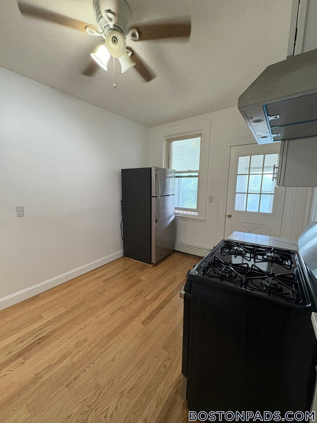 Building Photo - 200 Highland St