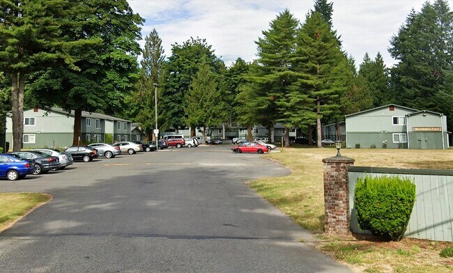 Building Photo - 7201 Henderson Blvd SE