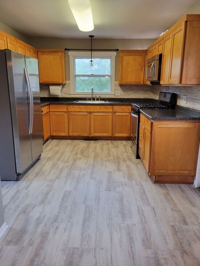 Foto del edificio - Single Family Home - Great location!