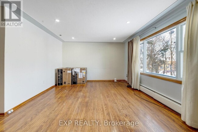 Building Photo - 1023 Eagle Dr