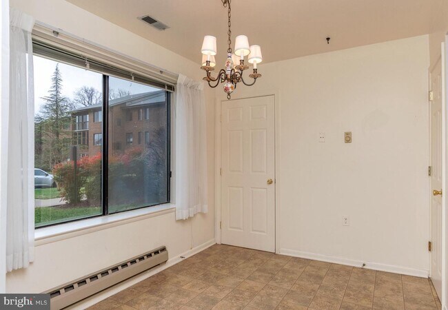 Foto del edificio - 15316 Pine Orchard Dr