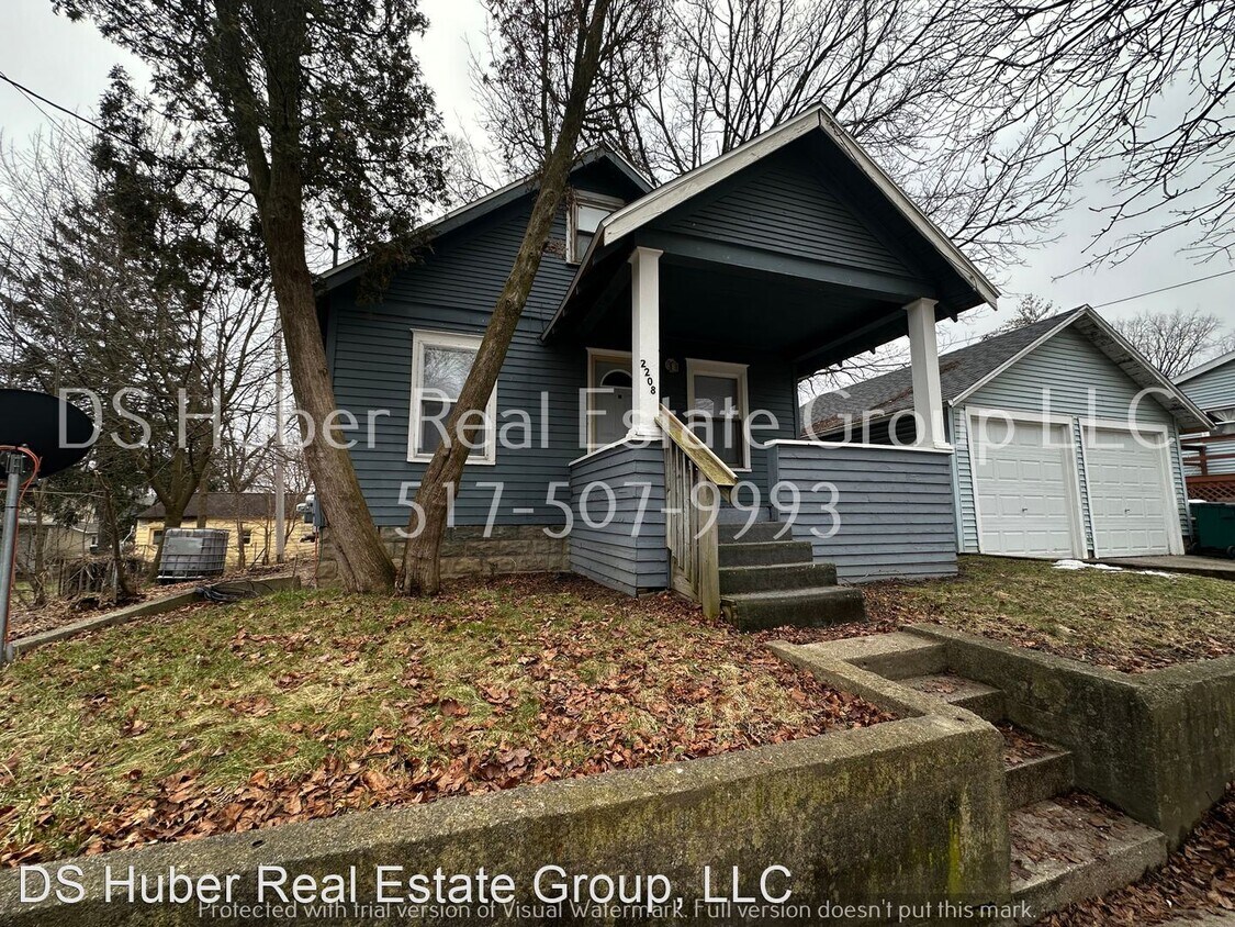 Primary Photo - 3 br, 1 bath House - 2208 Marcus