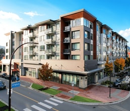 Building Photo - Crossing at Belmont