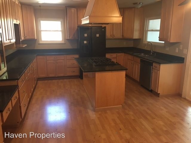 Foto del edificio - 6820 Gold Run Ave