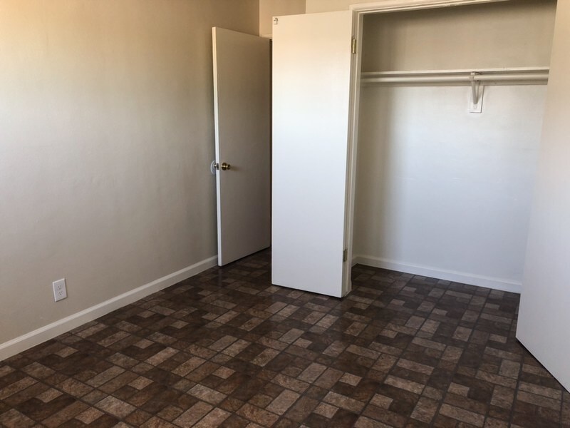 Foto del edificio - 1135-1139 N Mayfair Ave
