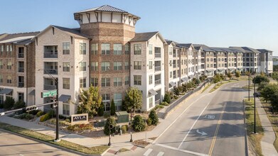 Building Photo - Ayla Stonebriar