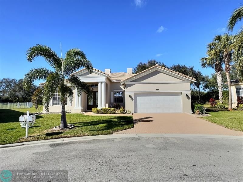 Foto principal - 655 SW Long Key Ct