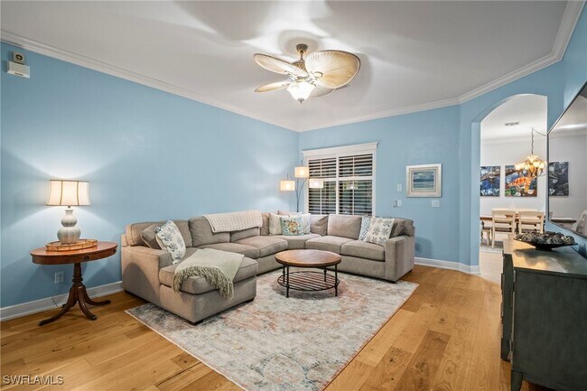 Foto del edificio - 12735 Kentwood Ave