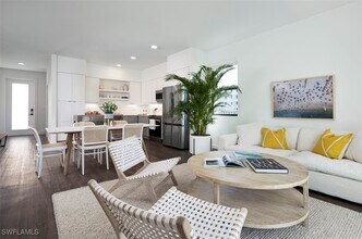 Building Photo - 9161 Flying Eagle Dr