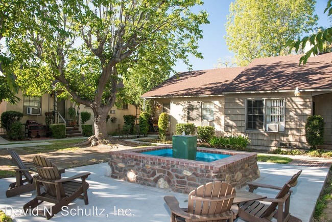 Foto del edificio - 877 S Marengo Ave