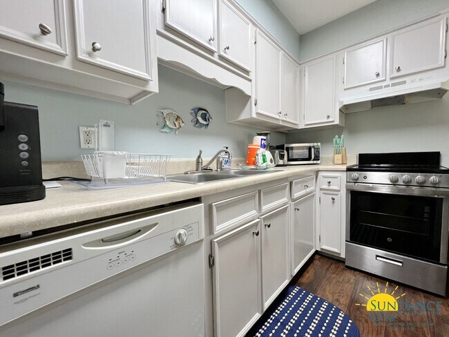 Foto del edificio - Furnished 1 bedroom on Okaloosa Island!