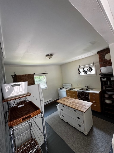 Cook-Apt A - 26 Meredith St