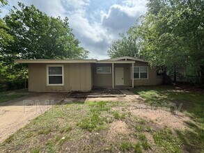 Building Photo - 5513 N Johnstown Ave