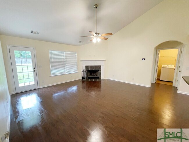 Building Photo - 50 Hopeland Dr