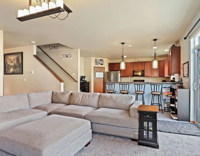 Building Photo - 2705 SW Egret St