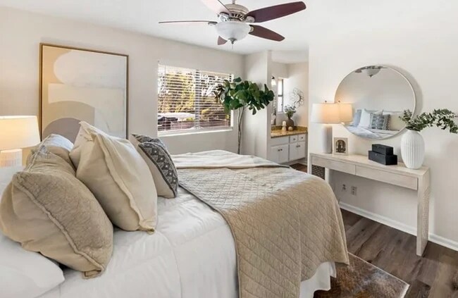 Foto del edificio - 19034 Rockwood Dr