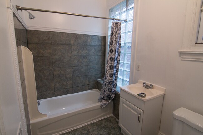 Foto del edificio - 4414 Locust St