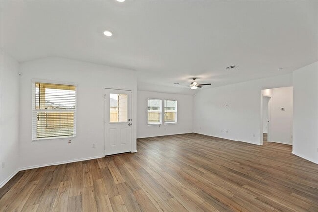 Foto del edificio - 443 Sebring Cir